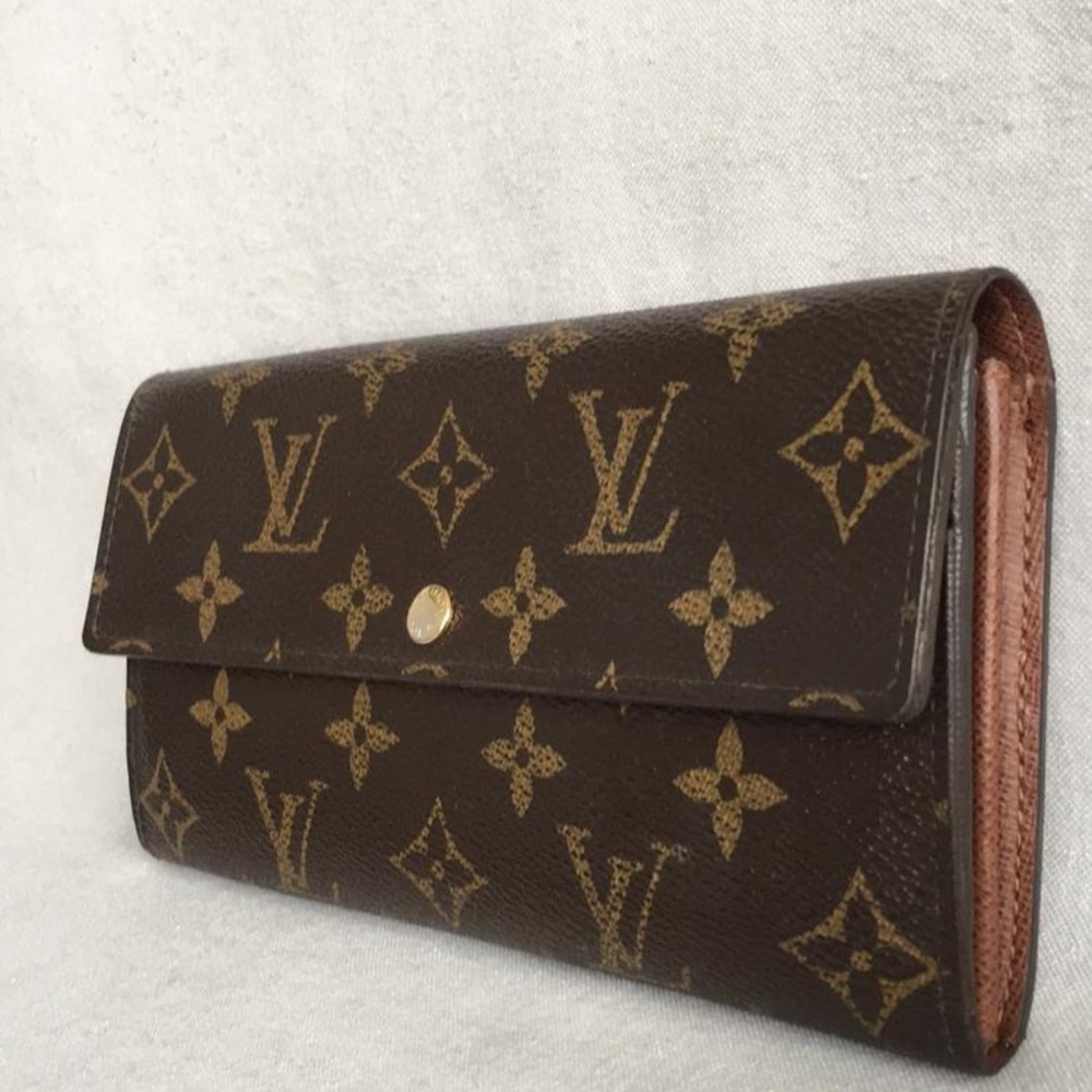 Louis Vuitton Sarah Wallet